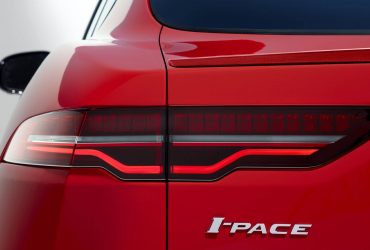 Jaguar I-PACE SUV Continental PremiumContact 6 Lastikleri Kullanıyor